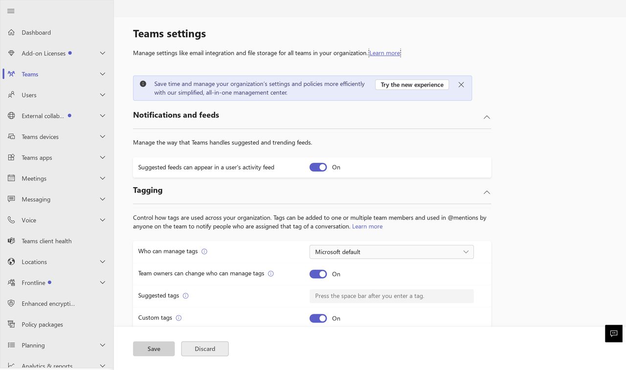 Tela de configurações do Teams no centro de administração, com as seções de notificação, e-mail e arquivos da organização